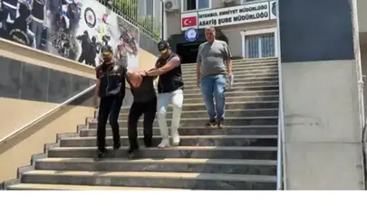Silah sesine sokağa çıkan kadın öldü