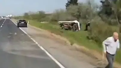 Silivri'de kamyonet yoldan çıktı : Sürücü yaralandı