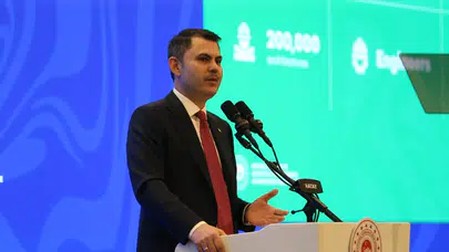 Bakan Kurum, 'Dirençli Şehirler Paneli'nde