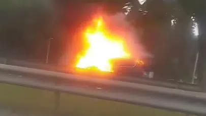 Bursa'da seyir halindeki otomobil alev topuna döndü