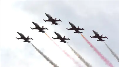 Samsun'da SOLOTÜRK gösterisinde dron uçuran şahsa 108 bin TL ceza kesildi