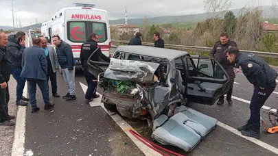 Çankırı'da panelvan ile otomobil çarpıştı : 3 ölü, 5 yaralı