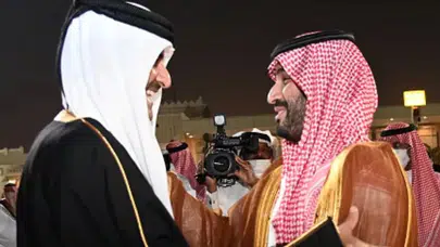 Katar ve Suudi Arabistan liderlerinden kritik telefon görüşmesi