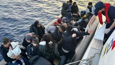 İzmir Çeşme'de 39 düzensiz göçmen yakalandı