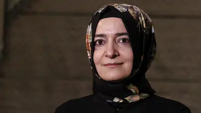 AK Parti Genel Başkan Yardımcısı Kaya'dan Anneler Günü reklamına tepki : Dinamik nüfus yapısı tehdit altında