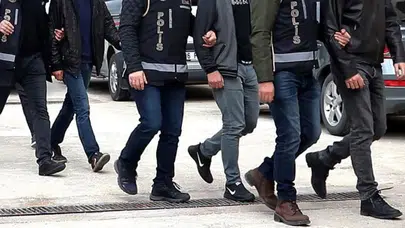 İzmir Buca'da uyuşturucu operasyonu : 6 gözaltı