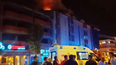 Zonguldak Çaycuma'da 4 katlı binada yangın
