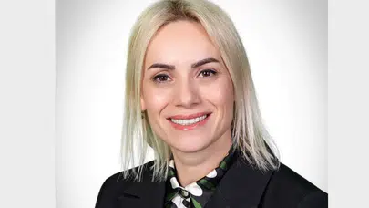 Alev Ünal kimdir? Akçakoca Belediye Başkanvekili Alev Ünal kaç yaşında, nereli, evli mi ve hangi partiden?