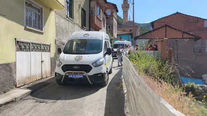 Kütahya'da bir şahıs, annesinin cesediyle 15 gün aynı evde yaşadı