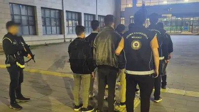 Afyonkarahisar'da göçmen kaçakçılığı operasyonu : 8 düzensiz göçmen yakalandı