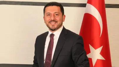 Nevşehir Belediye Başkanı Rasim Arı yeniden AK Parti'ye katılıyor