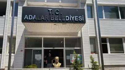 Adalar Belediyesi'ne soruşturmasında şüpheliler adliyede