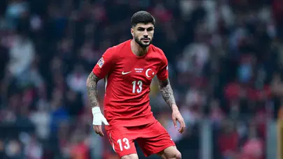 Milli futbolcu Eren Elmalı hastaneye kaldırıldı
