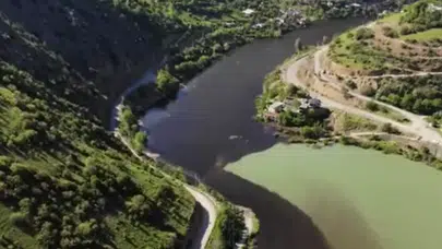 Torul Baraj Gölü'nde alg patlaması suyun rengini değiştirdi