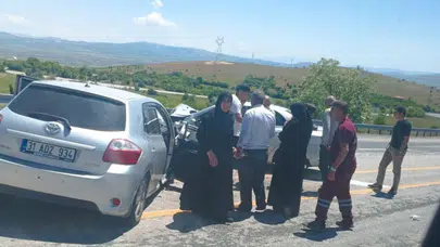 Elazığ-Keban kara yolunda kaza : 1'i çocuk 4 yaralı