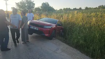 Bilecik Çakırpınar Köyü yolunda kaza : 3 yaralı