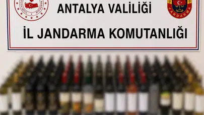 Alanya'da kaçakçılık : 108 litre kaçak alkol ele geçirildi