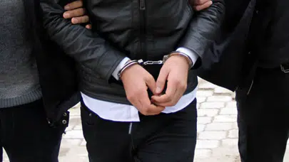 Antalya'da uyuşturucu operasyonunda 34 kilo skunk ele geçirildi