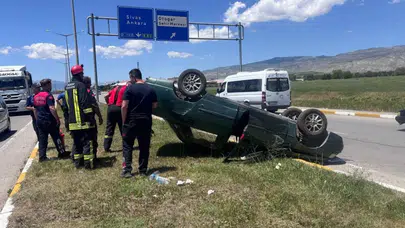 Erzincan'da takla atan otomobildeki 2 kişi yaralandı