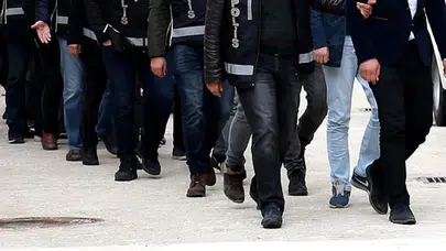 Adana'da 2 suç örgütüne operasyon : 79 gözaltı