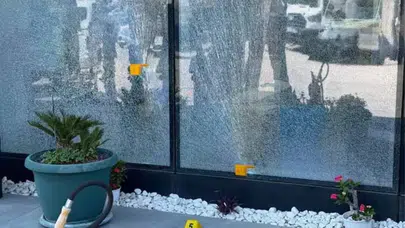 Antalya'da oto galeriye silahlı saldırı : 2 tutuklama, 1 ev hapsi