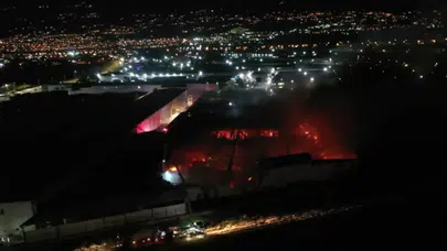Kahramanmaraş'ta tekstil fabrikasında yangında hasar belli oldu