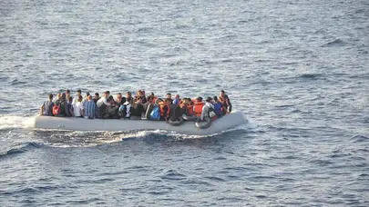 Seferihisar’da 36 düzensiz göçmen ve 1 kaçakçı yakalandı