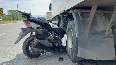 Samsun'da motosiklet kamyona çarptı : Emekli komiser yardımcısı öldü
