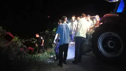Kastamonu'da araç şarampole yuvarlandı, sürücü yaralandı