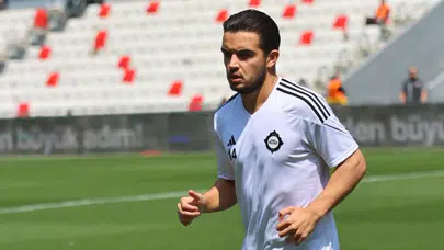 Emre Tangeldi, sözleşmesini feshederek Altay'dan ayrıldı