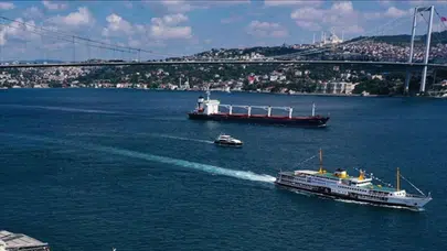 İstanbul Boğazı’nda gemi trafiği çift yönlü askıya alındı