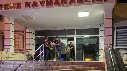 Adana'da çocuğa cinsel istismar soruşturmasında şüpheli ve onu alıkoyan baba tutuklandı