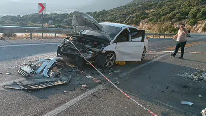 Antalya'da otomobil ile kamyonet çarpıştı : 2 yaralı