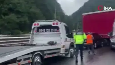 TEM Otoyolu'nun Bolu Dağı geçişinde kaza : 2 kişi yaralandı