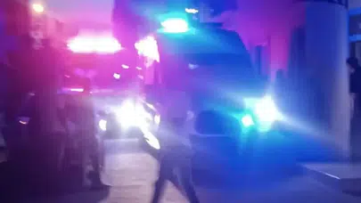 Siirt'te asansör kabinine ayağı sıkışan genç kız hastaneye kaldırıldı