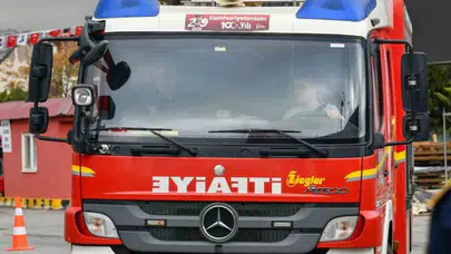 Malatya'da seyir halindeki saman yüklü tırda yangın