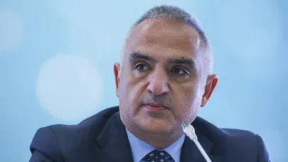 Bakan Ersoy, Cahit Zarifoğlu ve Abdurrahim Karakoç'u andı