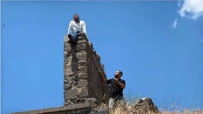 Diyarbakır'da intihar girişiminde bulunan şahıs polis ve vatandaşlar tarafından ikna edildi
