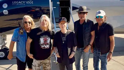 Efsane rock grubu Scorpions İstanbul'a geldi : 33 yıl sonra aynı stadyumda sahne alacak