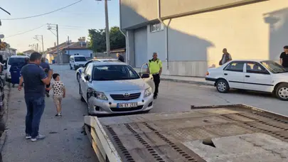 Çorum'da park halindeki 4 araca çarpan sürücü alkollü çıktı