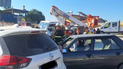 Hatay'da 2 otomobil çarpıştı, 2 kişi yaralandı