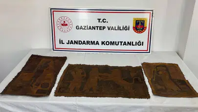 Gaziantep'te tarihi eser operasyonu : İbranice altın yazmalı tablolar ele geçirildi