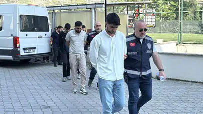 6 ilde yardım kolisi operasyonu : Belediye başkanının adıyla dolandırıcılık yapan şüpheliler yakalandı