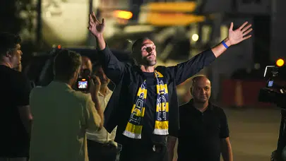 Fenerbahçe'nin yeni transferi Vedat Muriqi İstanbul'da