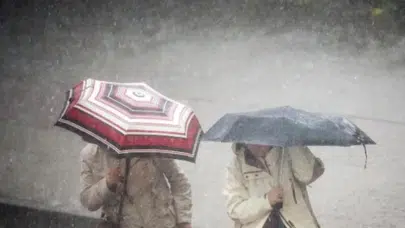 Meteoroloji uyardı : Adana'ya sağanak geliyor