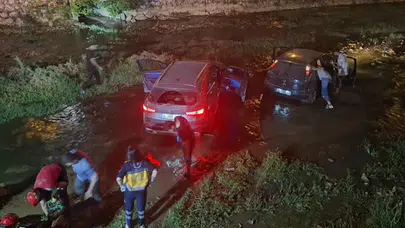 Bursa'da zincirleme kaza : 2 araç dereye uçtu, 6 yaralı
