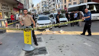 Antalya'da doğum günü pastasıyla yürüyen adama kurşun yağdı