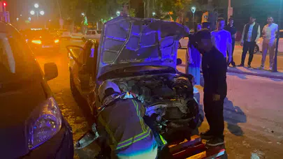 Karaman'da pick-up 3 araca çarptı : Bir kişi yaralandı