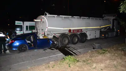 Adana'da korkunç kaza : Baba öldü, çocukları yaralandı