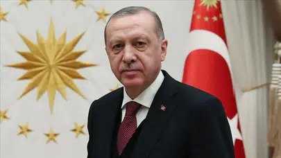 Cumhurbaşkanı Erdoğan'dan karne alan öğrencilere tebrik mesajı